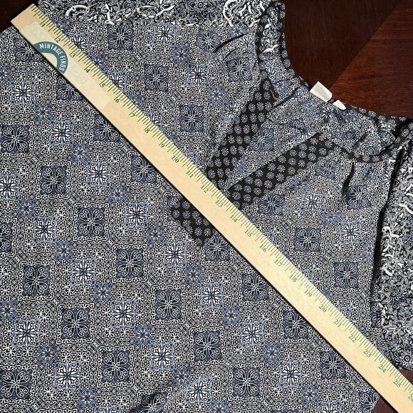 Gap Blouse Women’s Size XL Blue Kaleidoscope Floral Polyester Long Sleeve Boho - Picture 9 of 10